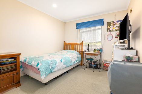 Photo of property in 34 Aotea Drive, Aotea, Porirua, 5024
