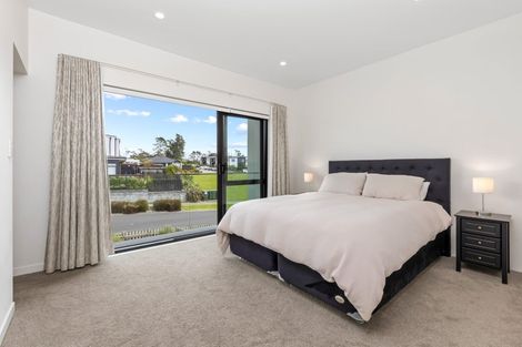 Photo of property in 10b Nellie Drive, Kumeu, 0810