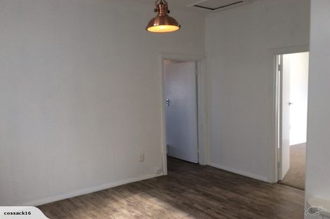 Photo of property in 341 Marine Parade, Napier South, Napier, 4110