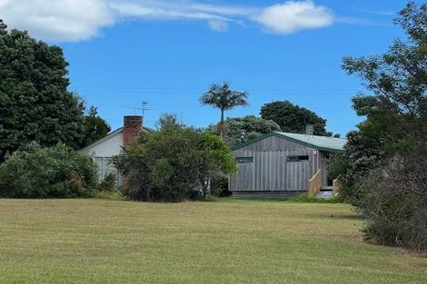 Photo of property in 60 Cobham Crescent, Kelston, Auckland, 0602