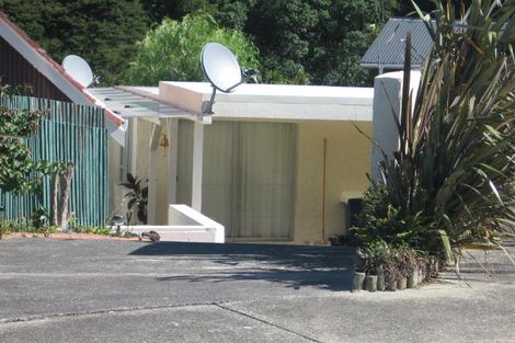 Photo of property in 2/36 Greendale Spur, Glenfield, Auckland, 0629