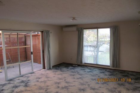 Photo of property in 35 Buckleys Road, Rangiora, 7400