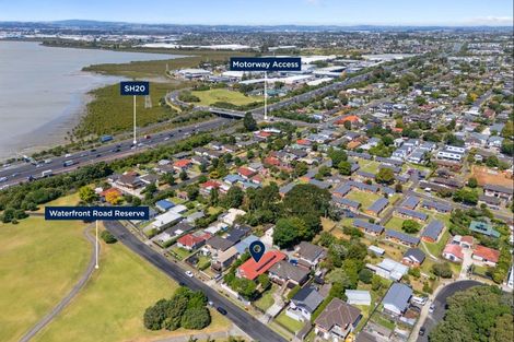 Photo of property in 7a Waterfront Road, Mangere Bridge, Auckland, 2022