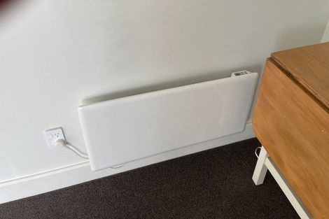 Photo of property in Newman Court Apartments, 2 Newman Terrace, Thorndon, Wellington, 6011