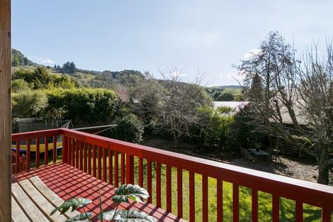 Photo of property in 24 Cherry Lane, Acacia Bay, Taupo, 3330