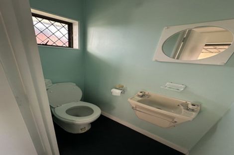 Photo of property in 3/15 Swanson Road, Henderson, Auckland, 0610