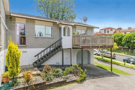 Photo of property in 1/13 Redwing Street, Browns Bay, Auckland, 0630