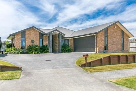 Photo of property in 115 Saint James Drive, Huntington, Hamilton, 3210