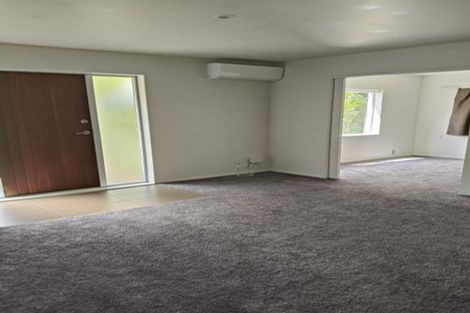 Photo of property in 4 Geoffrey Road, Torbay, Auckland, 0630