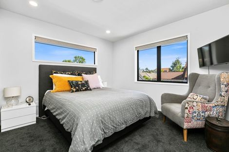 Photo of property in 253 Devonport Road, Tauranga, 3110