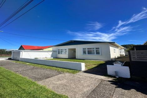 Photo of property in 40 Hine Street, New Plymouth, 4310