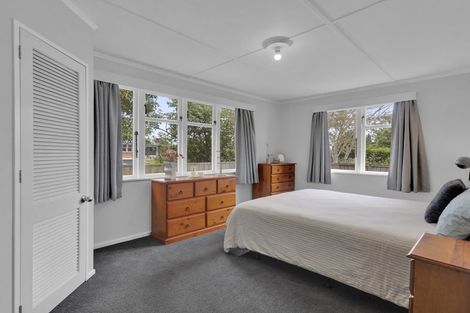 Photo of property in 1 Moule Place, Fairfield, Hamilton, 3214