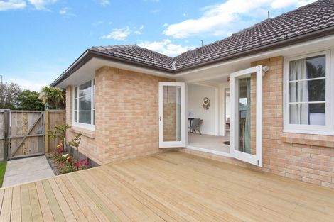 Photo of property in 280 Wainoni Road, Avondale, Christchurch, 8061