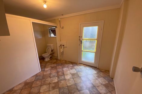 Photo of property in 84 Glencoe Road, Browns Bay, Auckland, 0630