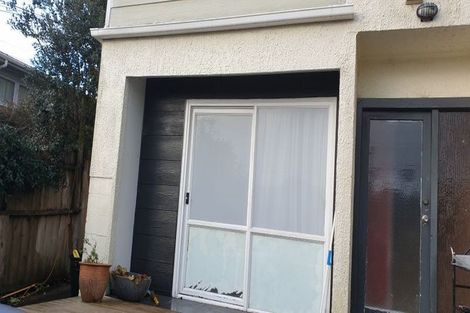 Photo of property in 15a Peach Road, Glenfield, Auckland, 0629