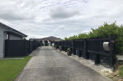 Photo of property in 10 Cate Road, Rototuna, Hamilton, 3210