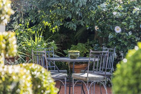 Photo of property in 30 Jubilee Road, Khandallah, Wellington, 6035