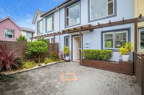 Photo of property in 9s Clearwater Cove, West Harbour, Auckland, 0618