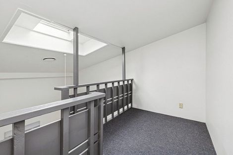 Photo of property in 1/5 Hopper Street, Mount Cook, Wellington, 6011