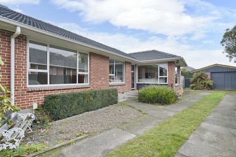 Photo of property in 57 Liverton Crescent, Bishopdale, Christchurch, 8053