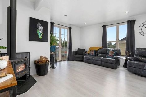 Photo of property in 5 Konini Street, Inglewood, 4330