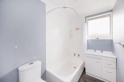 Photo of property in 10 Custom Street, Ashhurst, 4810