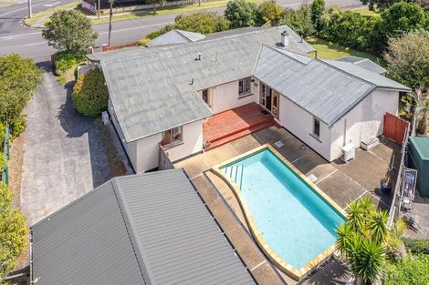 Photo of property in 28 Carlton Avenue, Gonville, Whanganui, 4501