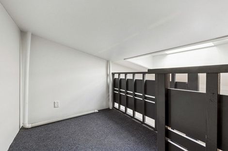 Photo of property in 1/5 Hopper Street, Mount Cook, Wellington, 6011