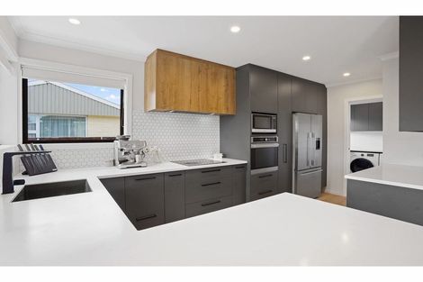 Photo of property in 5 Carbine Place, Sockburn, Christchurch, 8042