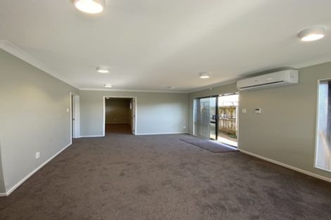 Photo of property in 13 Crossandra Drive, Mangere, Auckland, 2022