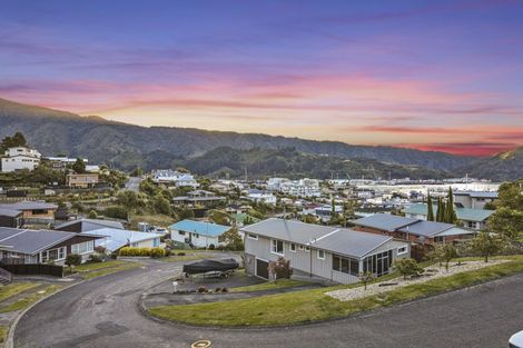 Photo of property in 29 Seaview Crescent, Picton, 7220