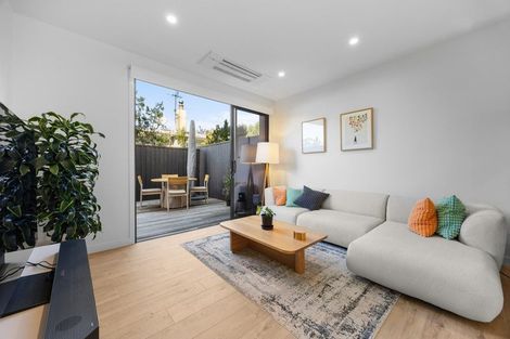 Photo of property in 5/47 Taipari Road, Te Atatu Peninsula, Auckland, 0610