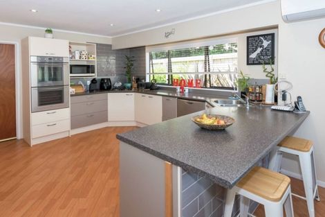 Photo of property in 1/14 Chip Grove, Sunnyhills, Auckland, 2010