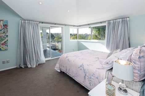 Photo of property in 16 Sea View Terrace, Cockle Bay, Auckland, 2014