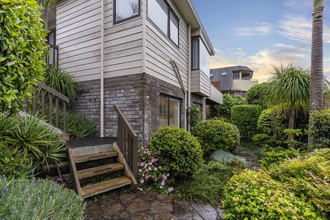 Photo of property in 2/28 Mark Edward Drive, Half Moon Bay, Auckland, 2012