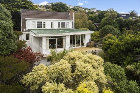 Photo of property in 5 Fettes Crescent, Seatoun, Wellington, 6022