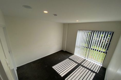 Photo of property in 1/7g Newelm Lane, Flat Bush, Auckland, 2019