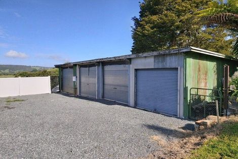 Photo of property in 32 Kopeti Road, Hukerenui, Hikurangi, 0182