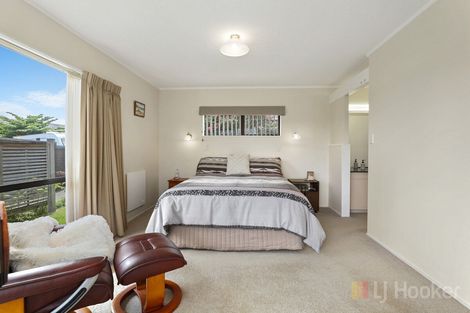 Photo of property in 2 Brundon Place, Lynmore, Rotorua, 3010