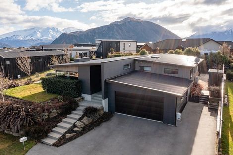 Photo of property in 41 Minaret Ridge, Wanaka, 9305