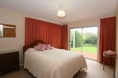 Photo of property in 28 Claridges Road, Casebrook, Christchurch, 8051