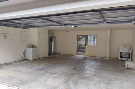 Photo of property in 30a Trinidad Road, Sunnynook, Auckland, 0620