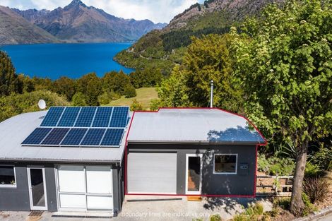 Photo of property in 14a Mckerrow Place, Sunshine Bay, Queenstown, 9300