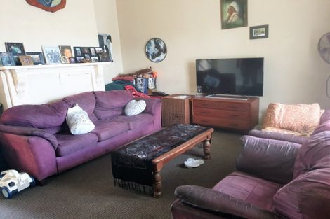 Photo of property in 15 Allardice Street, Dannevirke, 4930