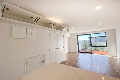 Photo of property in 6/737 East Coast Road, Browns Bay, Auckland, 0630