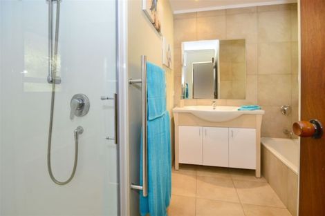 Photo of property in 275a Rimmer Road, Helensville, 0875