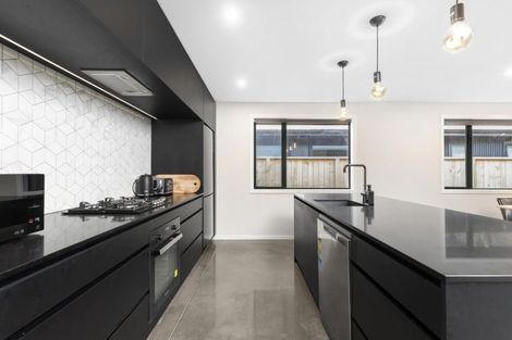 Photo of property in 5 Howden Drive, Jacks Point, 9371