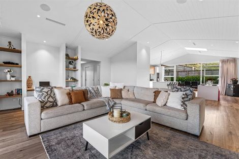 Photo of property in 43 Great West Road, Matipo Heights, Rotorua, 3015