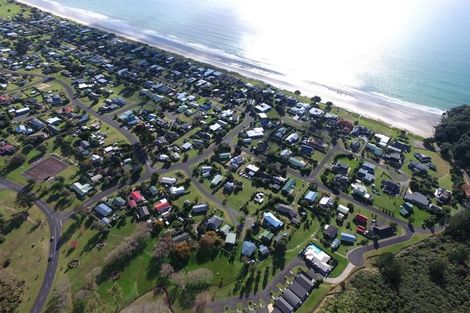 Photo of property in 102 Kenwood Drive, Matarangi, Whitianga, 3592