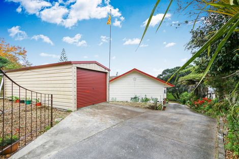 Photo of property in 121 Kemp Road, Massey, Auckland, 0614